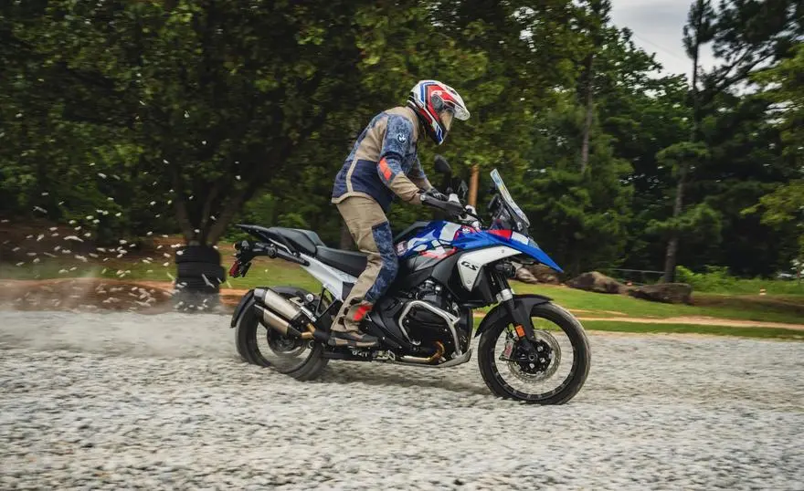 event BMW OFF-ROAD SCHOOL image